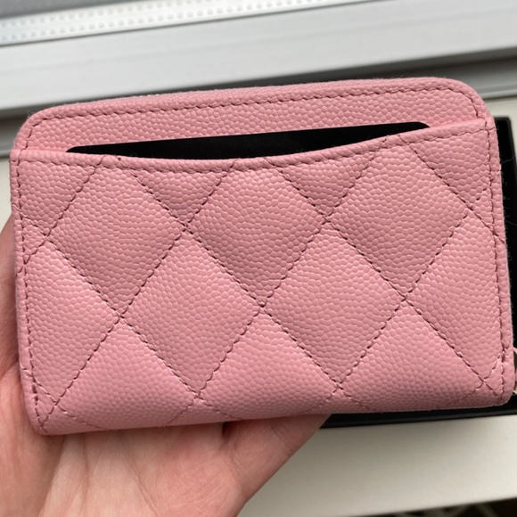 BNIB never used Chanel 22C sakura zippy🌸 - Picture 3 of 4